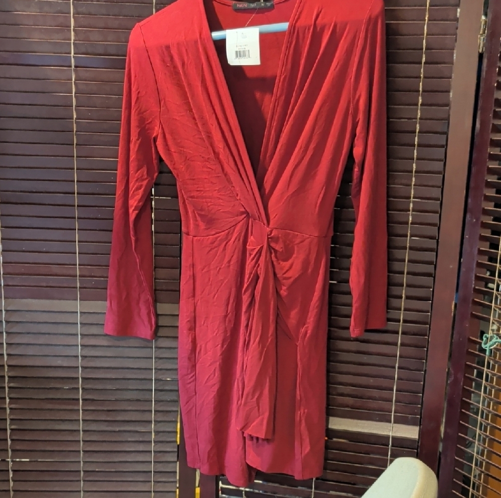 Elegant Long Sleeve Red Dress